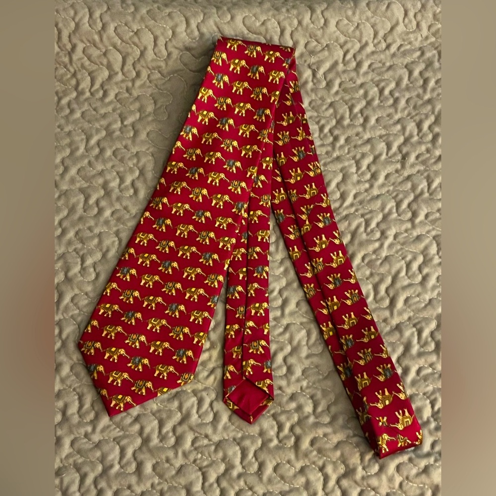 Jim Thompson Red Elephant Patterned Men's Silk Tie